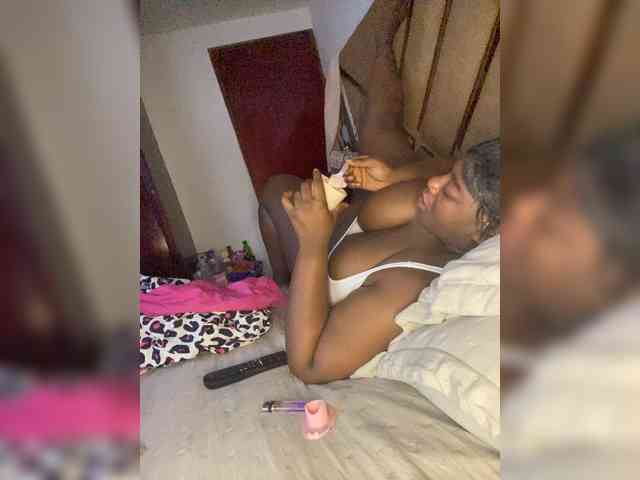 Chantellexoti webcam