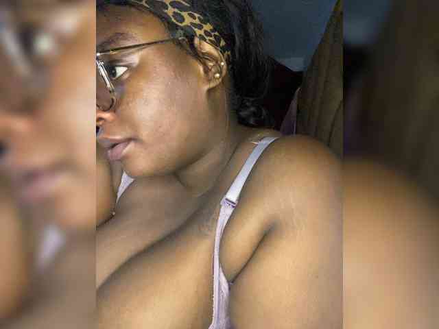 Chantellexoti webcam