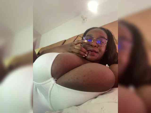 Chantellexoti webcam