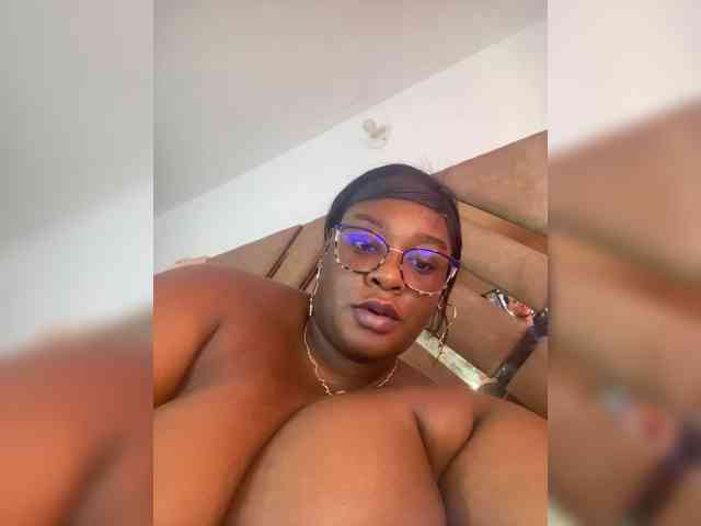 Chantellexoti webcam