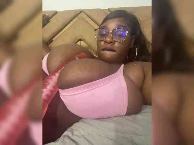 Chantellexoti webcam