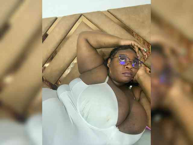 Chantellexoti webcam