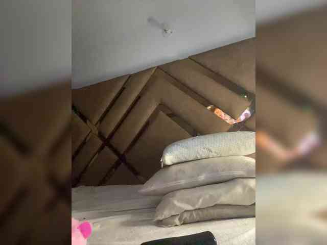 Chantellexoti webcam