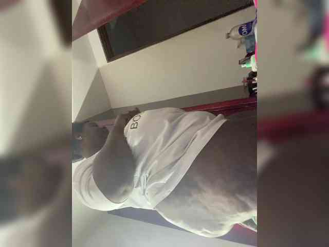 Chantellexoti webcam