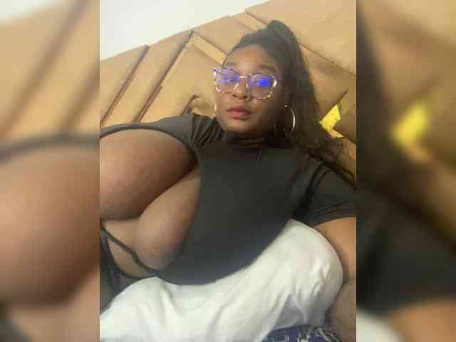 Chantellexoti webcam