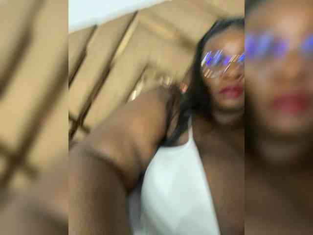 Chantellexoti webcam