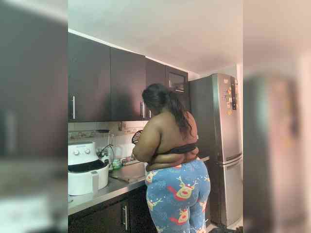 Chantellexoti webcam