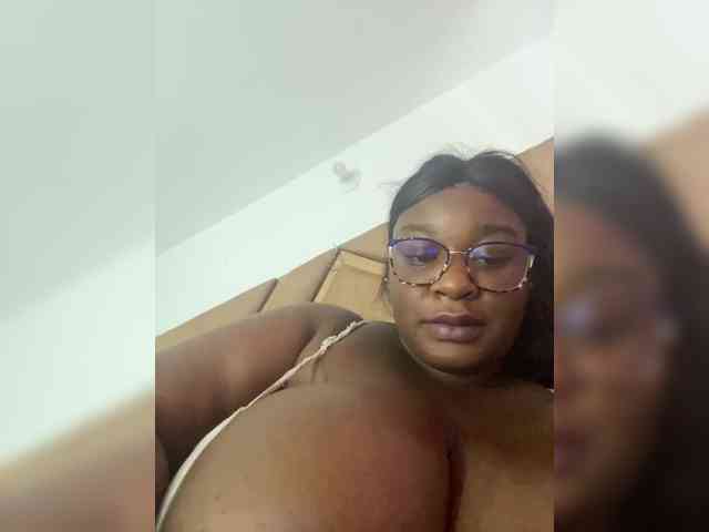 Chantellexoti webcam