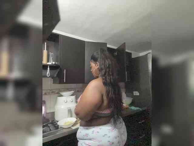 Chantellexoti webcam