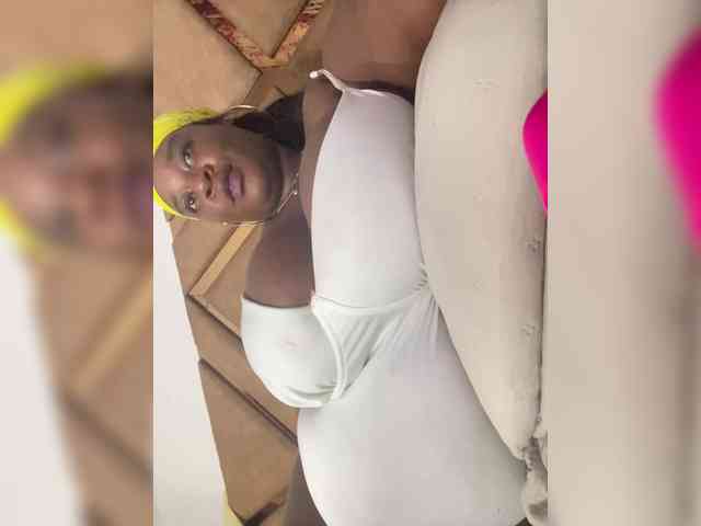 Chantellexoti webcam