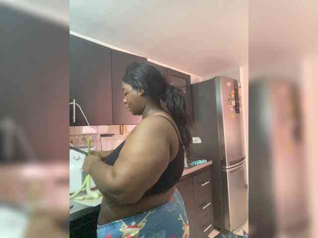 Chantellexoti webcam