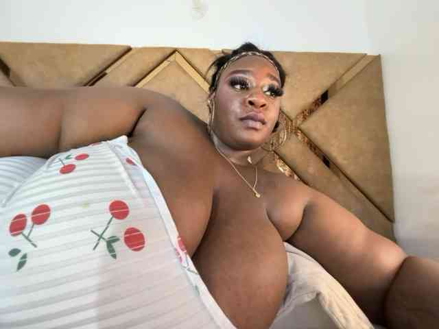 Chantellexoti webcam