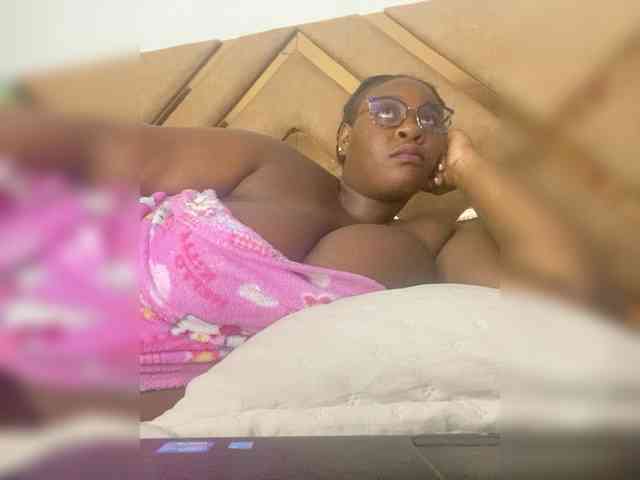 Chantellexoti webcam