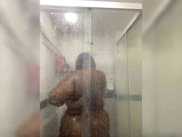 Chantellexoti webcam