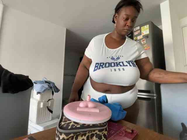 Chantellexoti webcam