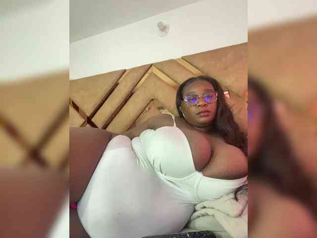 Chantellexoti webcam