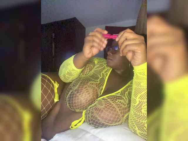 Chantellexoti webcam