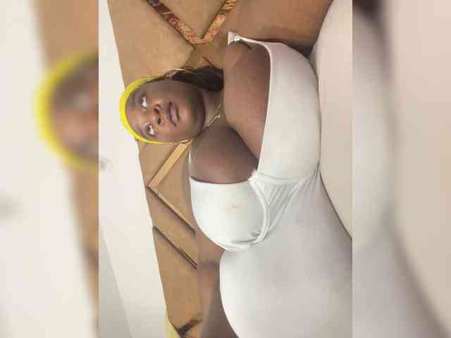 Chantellexoti webcam