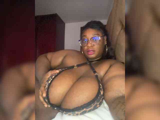 Chantellexoti webcam