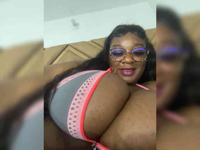 Chantellexoti webcam
