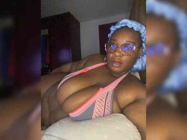 Chantellexoti webcam