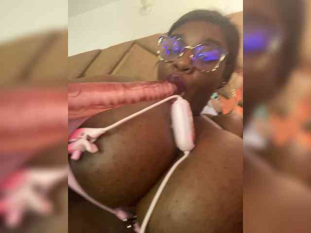 Chantellexoti webcam