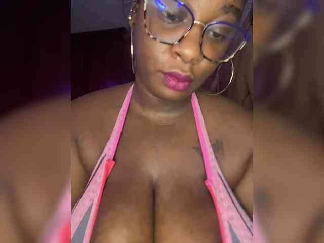 Chantellexoti webcam