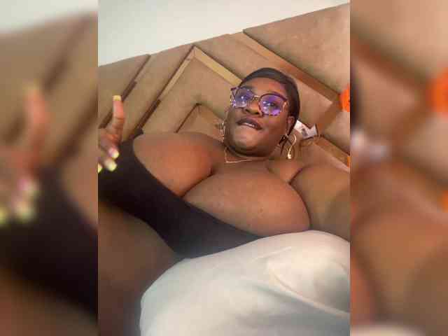 Chantellexoti webcam