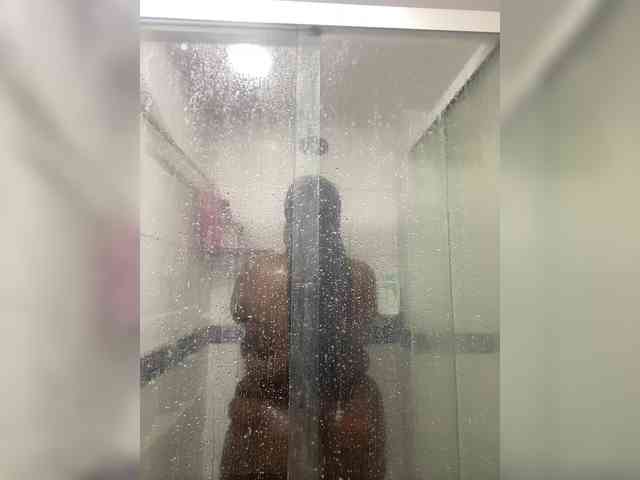 Chantellexoti webcam