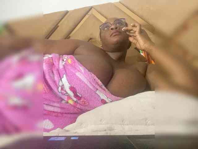 Chantellexoti webcam