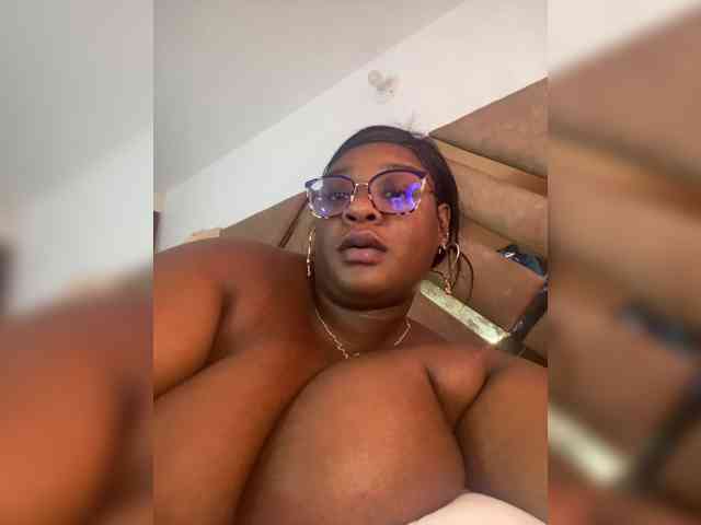 Chantellexoti webcam