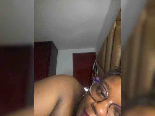 Chantellexoti webcam