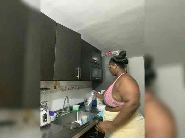 Chantellexoti webcam