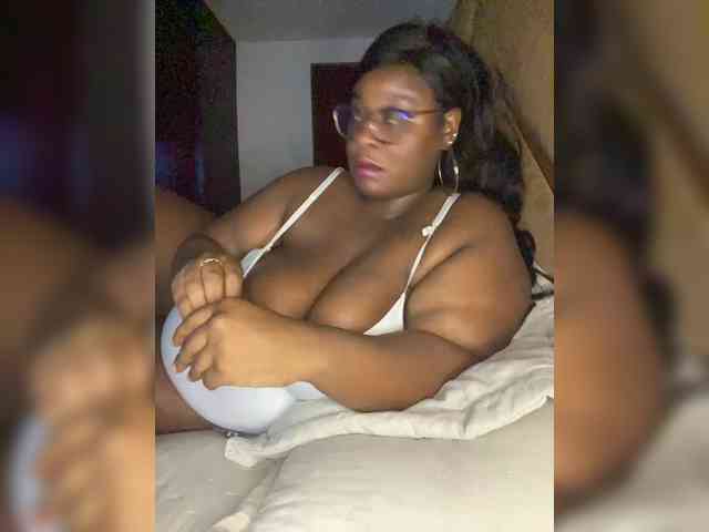 Chantellexoti webcam