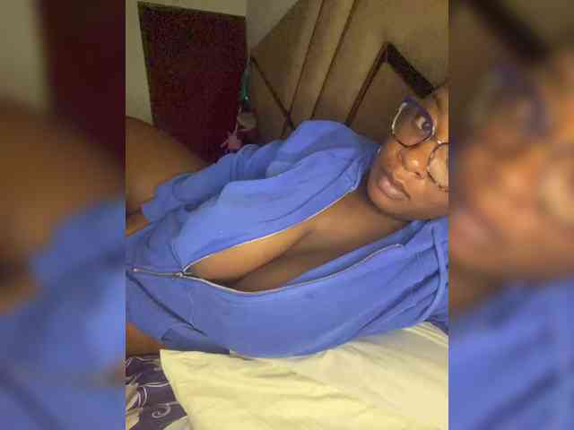Chantellexoti webcam