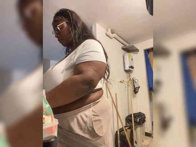 Chantellexoti webcam