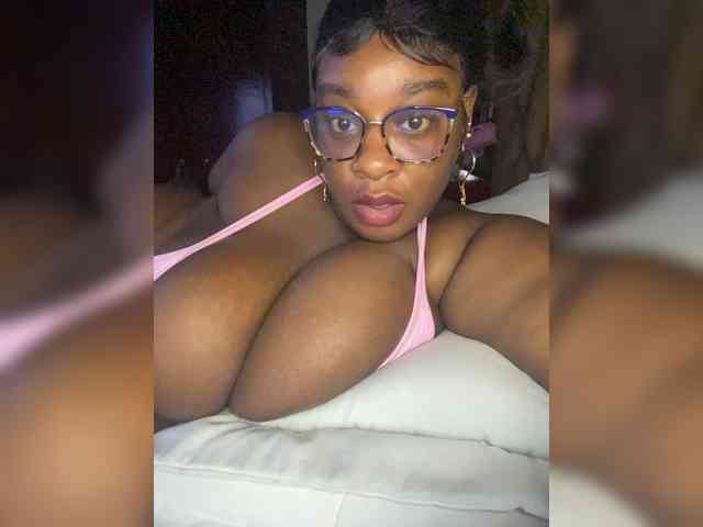 Chantellexoti webcam