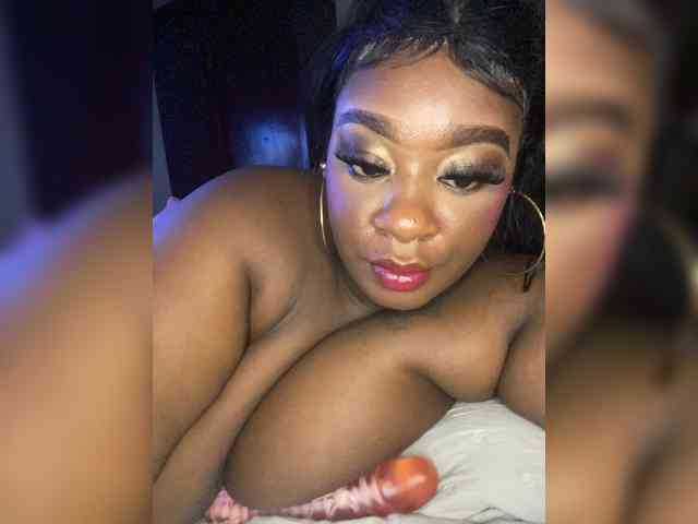 Chantellexoti webcam