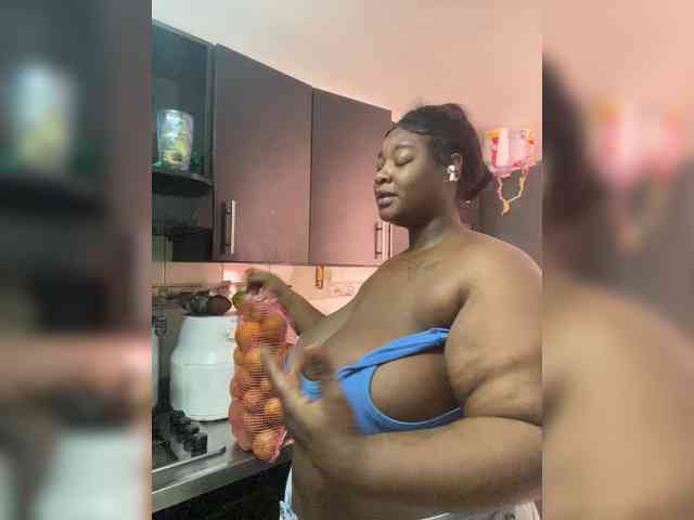 Chantellexoti webcam