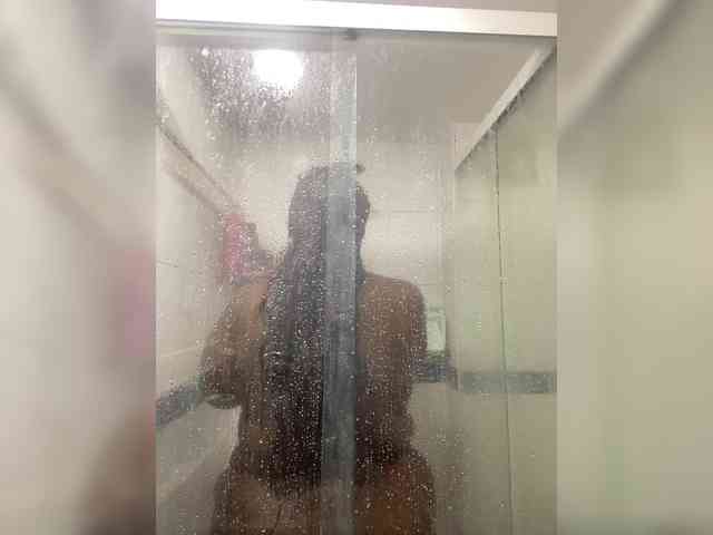 Chantellexoti webcam