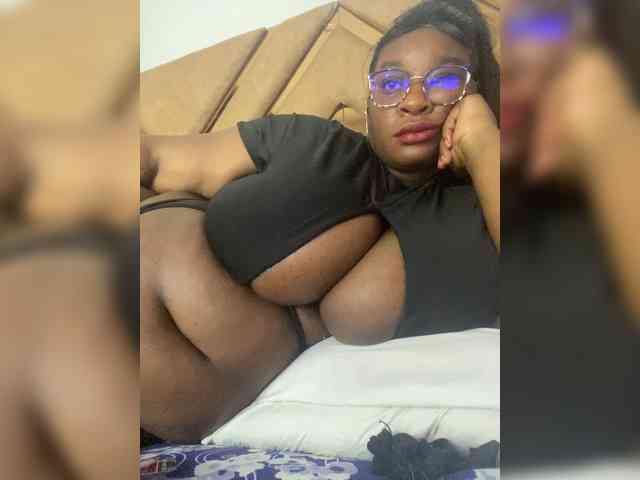 chantellexoti's live room