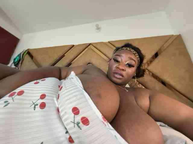 Chantellexoti webcam