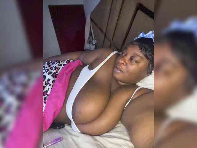 Chantellexoti webcam