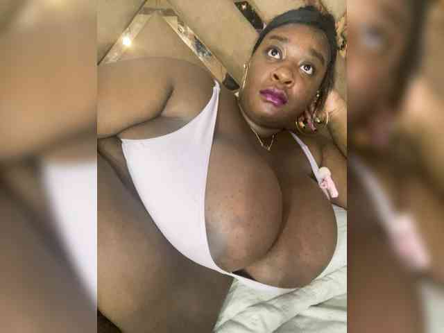 Chantellexoti webcam