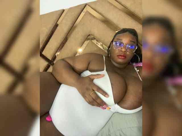 Chantellexoti webcam