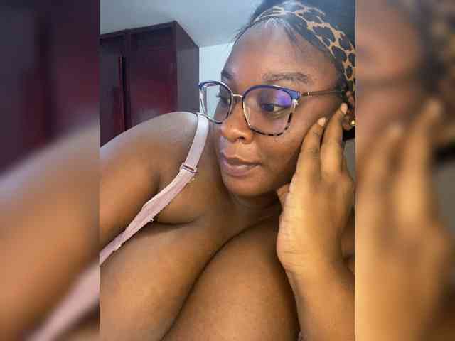 Chantellexoti webcam