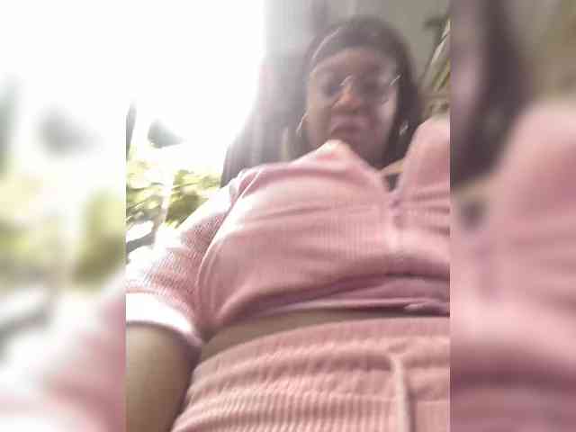 Chantellexoti webcam