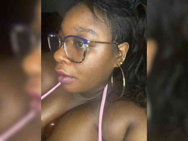 Chantellexoti webcam