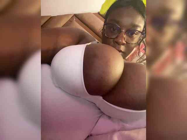 Chantellexoti webcam
