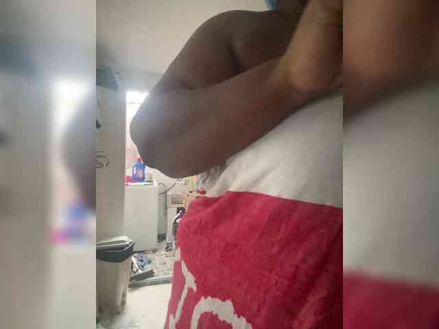 Chantellexoti webcam